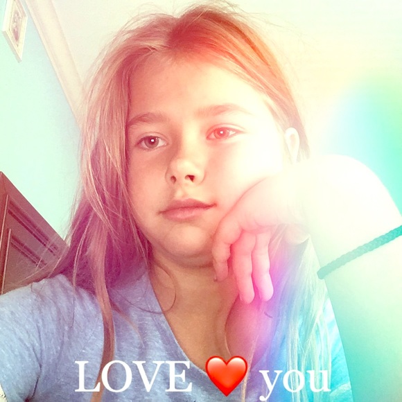 Meet your Posher, Olivia - Picture 1 of 1